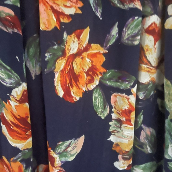 Plus ModCloth - Picture 2 of 4